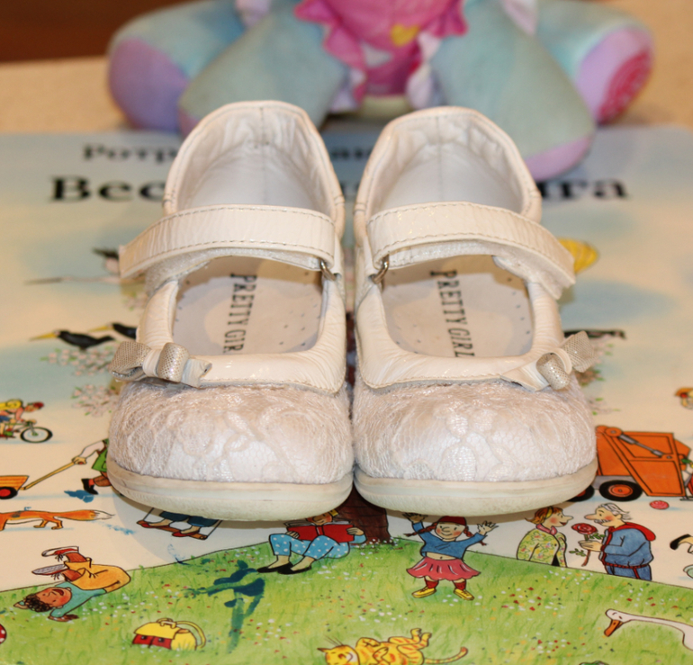 Crocs (С7), Капика (Kapika, разм.23), Minimen (разм.23), PrettyGirl (разм.23)