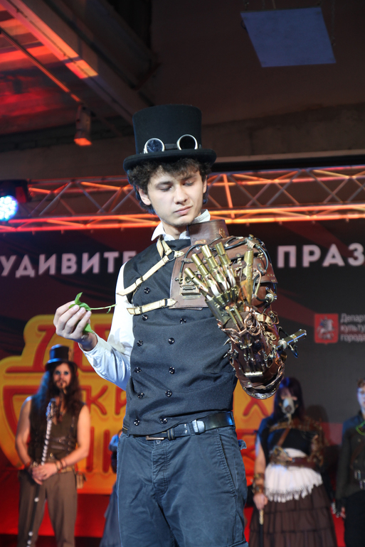 КомМиссия 2013 или День открытых миров. Комиксы и дети)