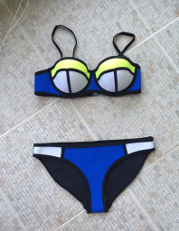 Оригинальные купальники Triangl