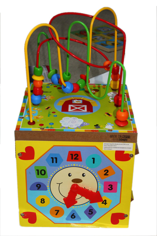 Игрушки в год и десять