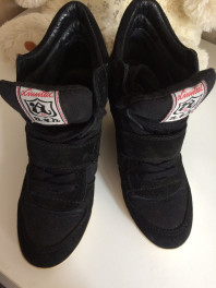 Сникерсы ASH оригинал для золушки 35 размера