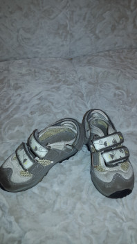 Кроссовки reima