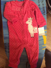 новая одежда carters на девочку