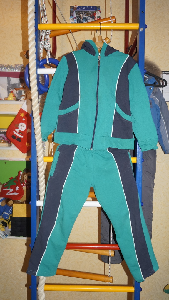 спортивный костюм