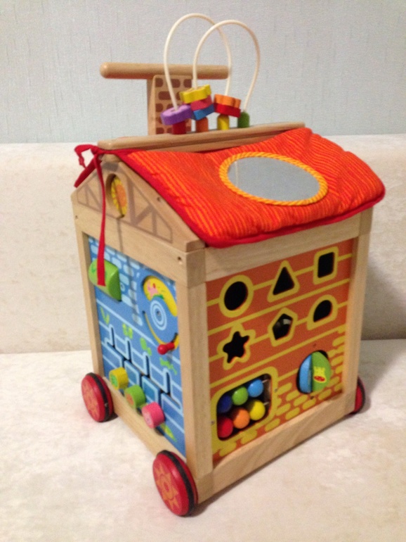 Продам. Развивающий дом I am toy.