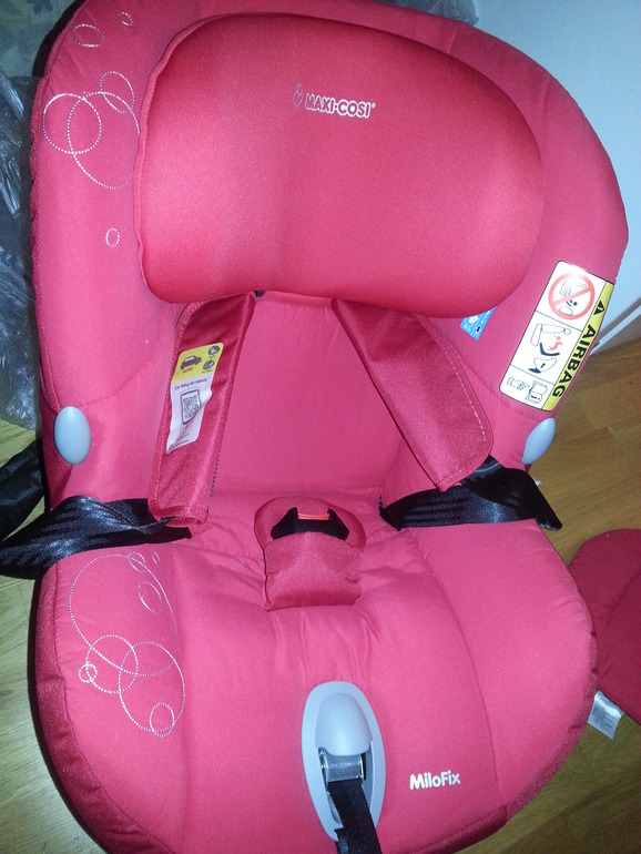 Автокресло Maxi cosi Milofix от рождения до 18 кг.