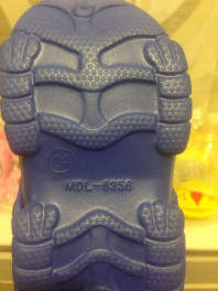 Аналог детским кроксам