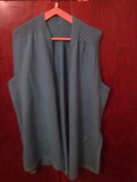 Джемпера новые на полную женщину