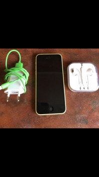 продам iPhone 5c