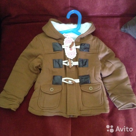 Пальто для мальчика новое 100 см
