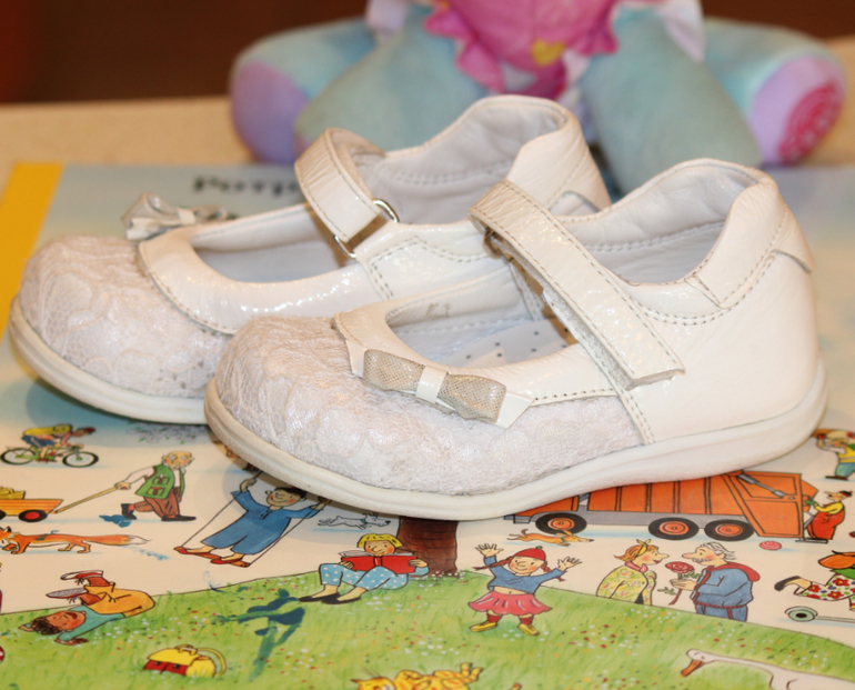 Crocs (С7), Капика (Kapika, разм.23), Minimen (разм.23), PrettyGirl (разм.23)