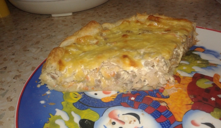 Пирог с квашеной капустой и фаршем
