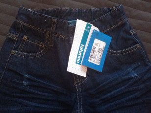 Новые джинсы 104 +, на мальчика