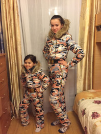 детский и взрослый комбинезон пуховик в стиле Moncler