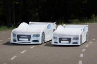 Кроватки-машинки с реалистичным дизайном