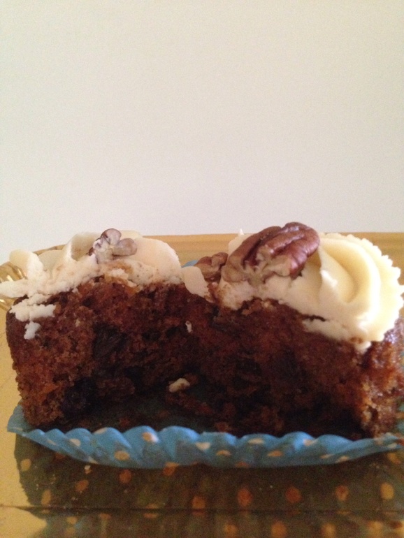 Carrots cap cakes