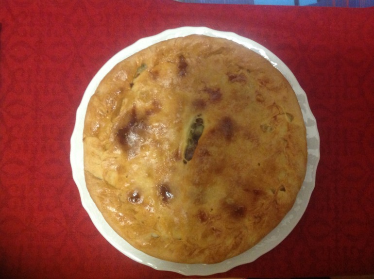 Пирог с мясом и картофелем