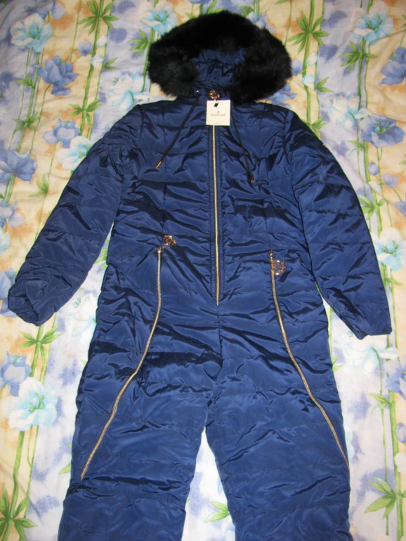 Хвастики и живые фото Moncler (Leggi)