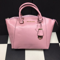Сумки Mikhael Kors