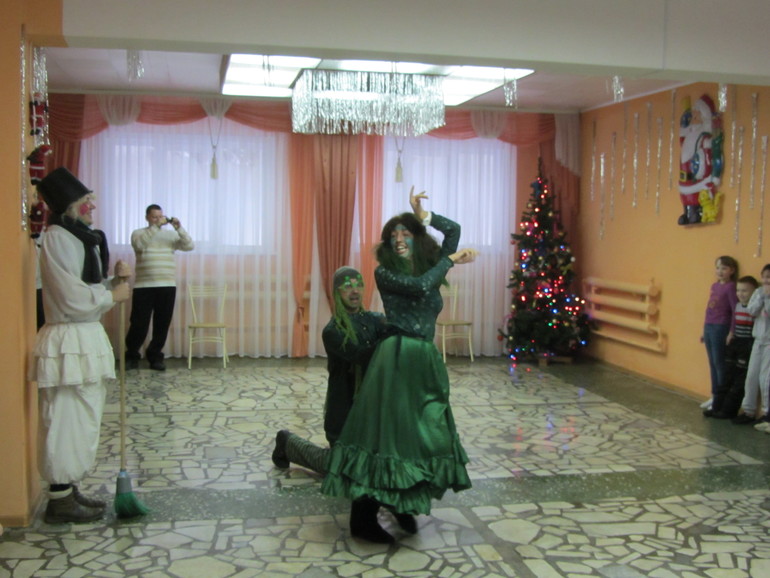 Ксюша и ее Новогодние праздники....