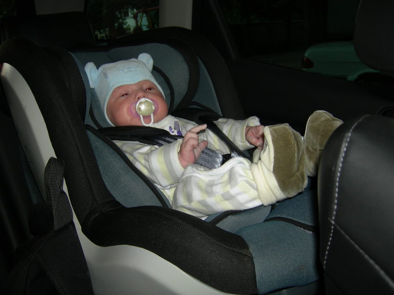 Продаю Автокресла Baby Care Cocoon с IsoFix