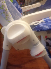 Стульчик для кормления Chicco New Polly