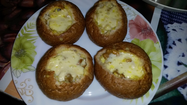 Булочки с начинкой.