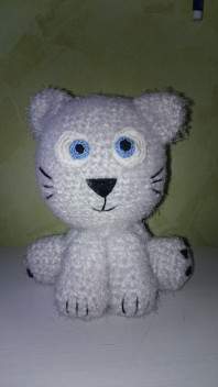 Вязаная игрушка Кот