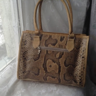 Сумка из кожи питона + ремень из питона в подарок!