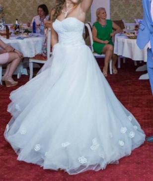 Шикарное свадебное платье