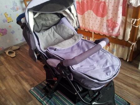 Продам коляску JETEM 3000 руб.