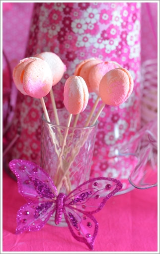 Minnie Mouse candy bar...