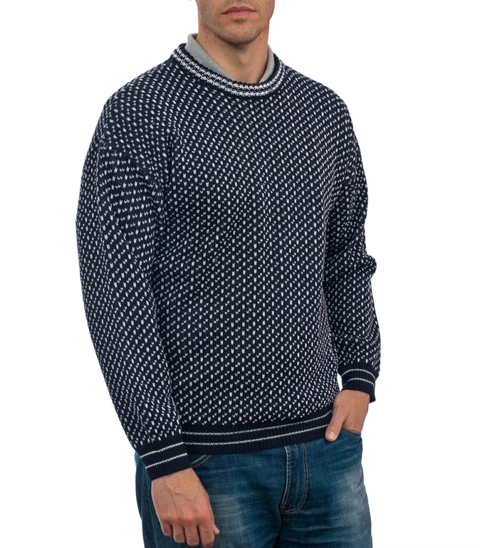 Продам свитера 54разм woolovers