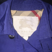 Плащ Burberry, 2 года