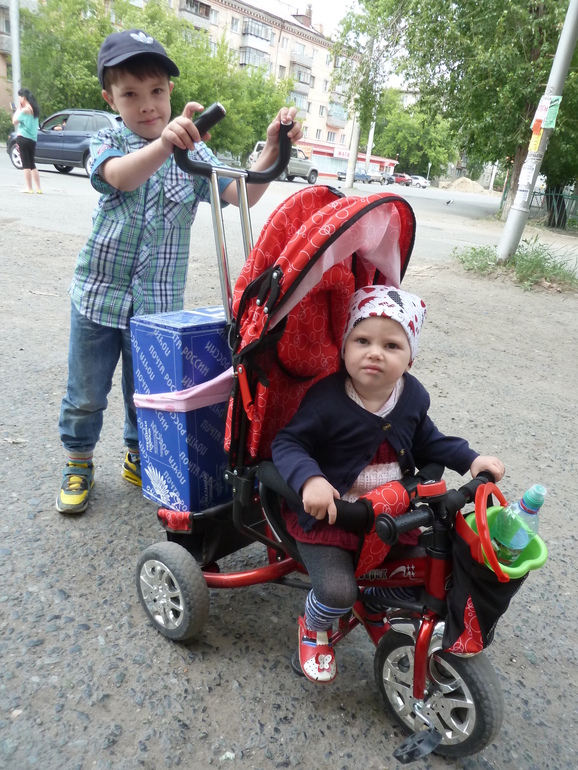 У нас ГОДОВЩИНА ПОДАРКООБМЕНА!!!