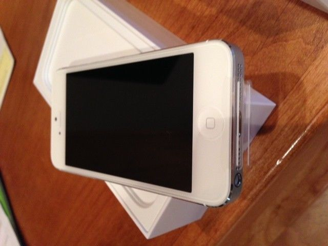 Apple iPhone 5 - 64GB б/у 23000