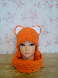 вязаный комплект, шапка-кошка,шарф,варежки