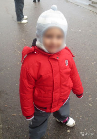 Две куртки Moncler на 2-3 г. и Next на 3-4 г