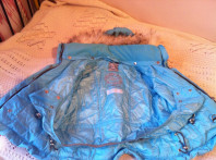 Продаю зимнюю куртку