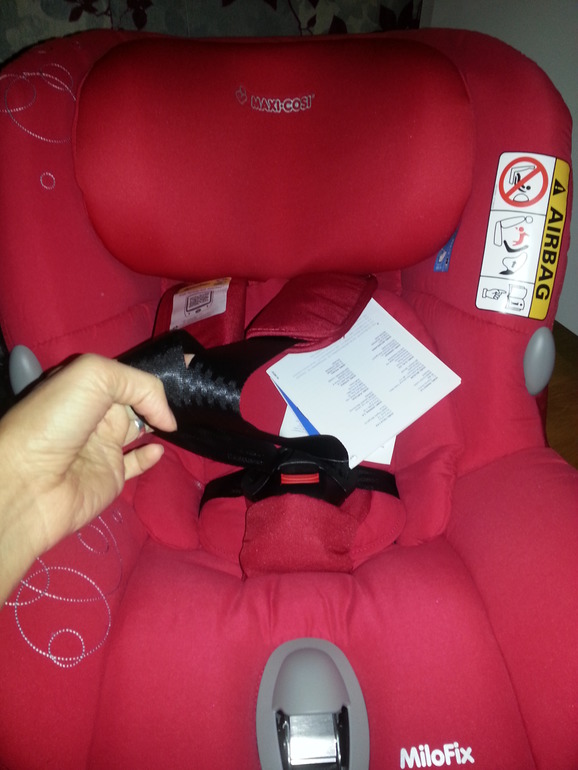 Автокресло Maxi cosi Milofix от рождения до 18 кг.