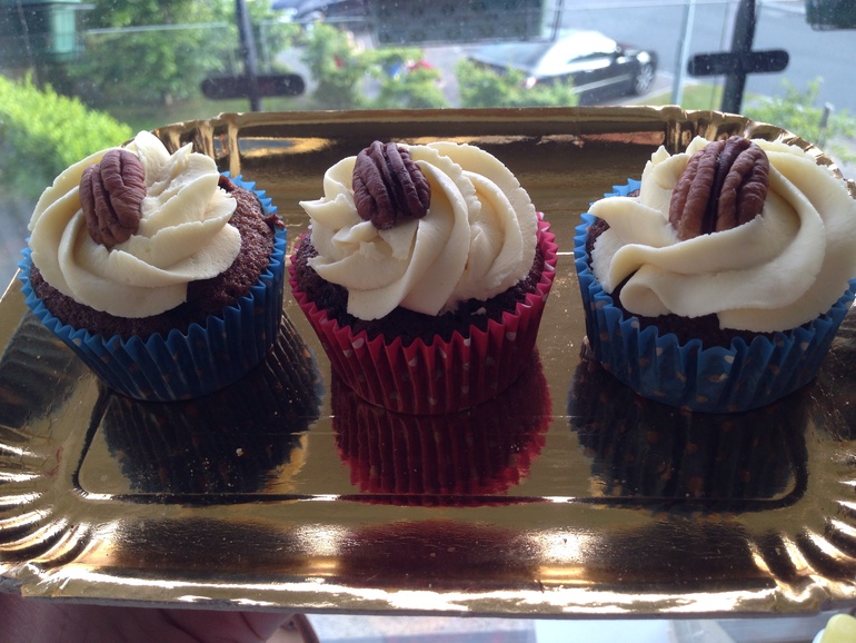 Carrots cap cakes