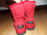 Продам угги для девочки (полностью натуральные)UGG