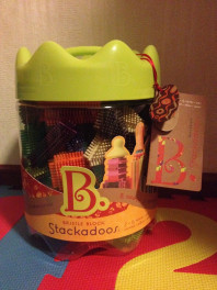 Игольчатый конструктор Bristle Block Stackadoos