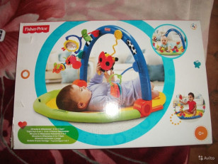 развивающий игровой коврик Fisher Price