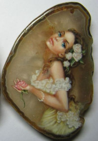 Изображения на натуральных камнях.