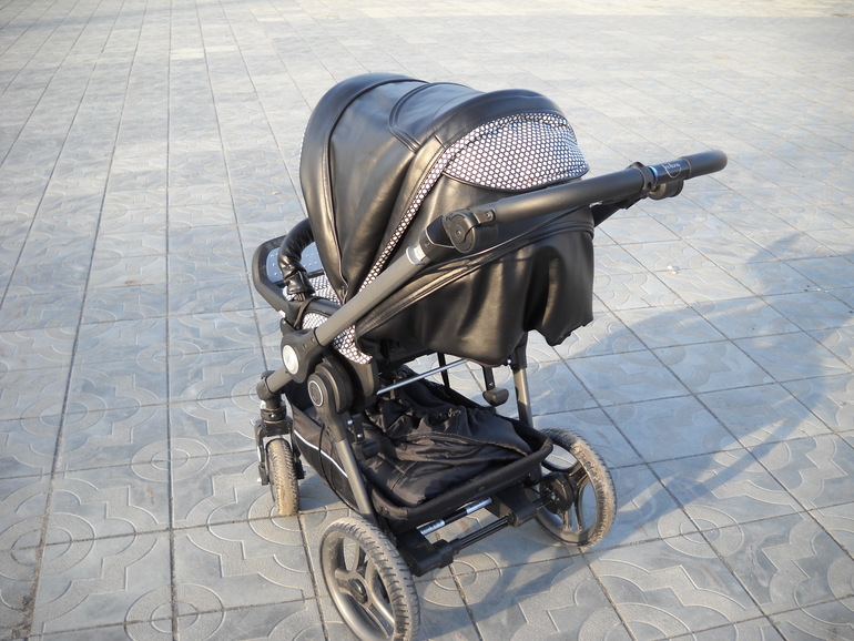Продам коляску Teutonia BeYou (Германия) 2 в 1. Эко-Кожа. Цена 25 000 рублей. Регион, ТК.