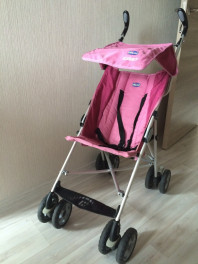 Продам коляску Chicco Caddy - розовую (б.у.)