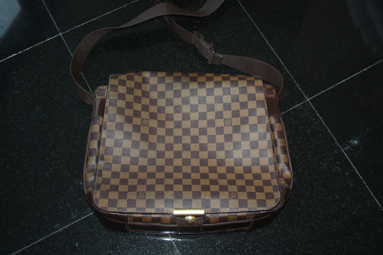 Мужская сумка *** LOUIS VUITTON***. Оригинал!