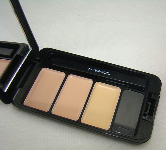 Консилеры 3 цвета МС с кисточкой