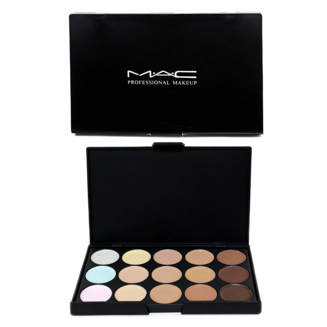 Mac 15. Mac professional Makeup в руке. Консилер 015. Основа под макияж для век Mac. Mac professional Makeup логотип.